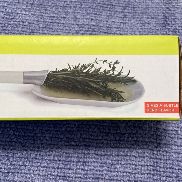 Chef’n Herb Wand Herbal Basting Brush Wand and  Ceramic Tray Williams & Sonoma. - Picture 8 of 12